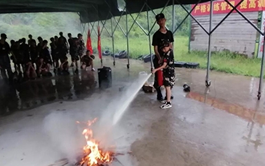 夏令营消防演练